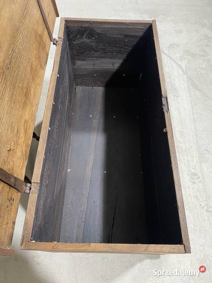 Antyczna skrzynia dębowa XIX wiek rzeźbiony Budno