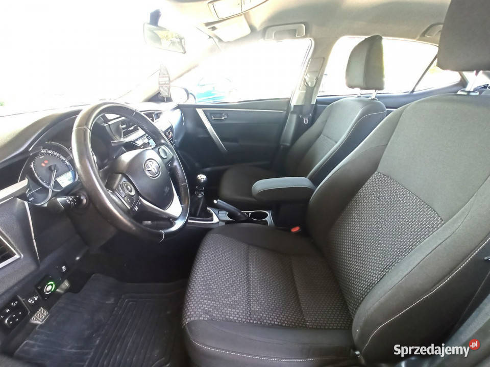 Toyota Corolla 201615 Gaz salon II właściciel klimatyzacja Corolla