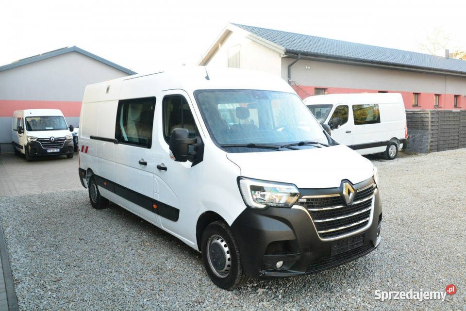 Renault Master master 7 osobowy L3H2 brygadówka Rok produkcji 2021 sprzedam