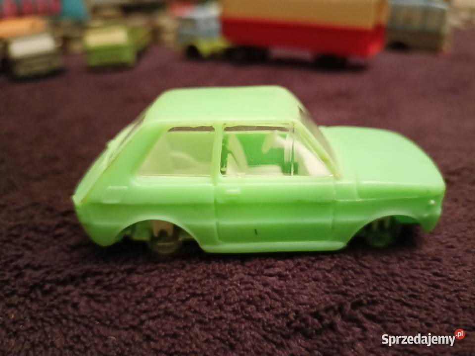 Zabawka PRL Estetyka Fiat 126p Rzeszów sprzedam
