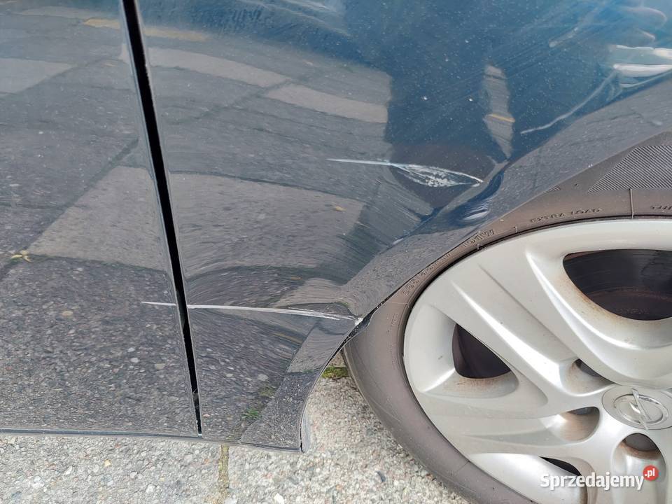 Opel Insignia kombi salon niski przebieg serwis nieuszkodzony Warszawa