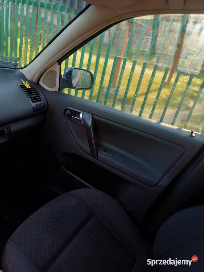 Volkswagen Polo III 2000 r granatowy Staniszewo sprzedam