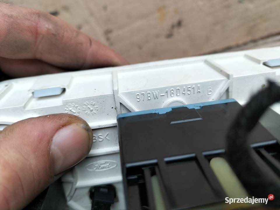 PANEL NAWIEWU FORD MONDEO MK2 MK 2 97BW18D451A osobowe Kamień-Kolonia