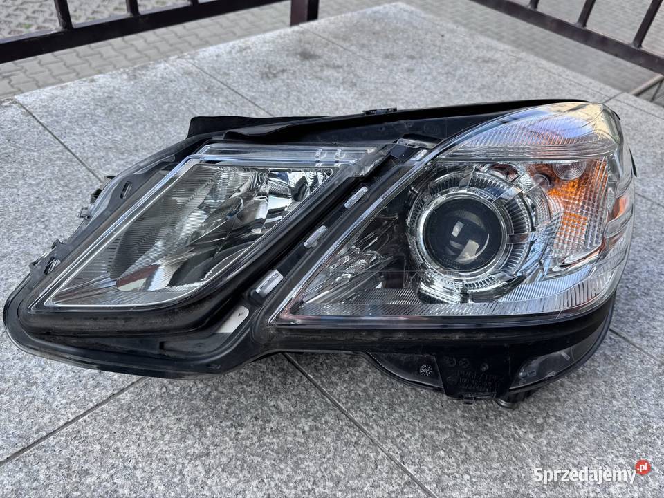 Lewa lampa 22 xenon mercedes benz E w212 uk osobowe sprzedam