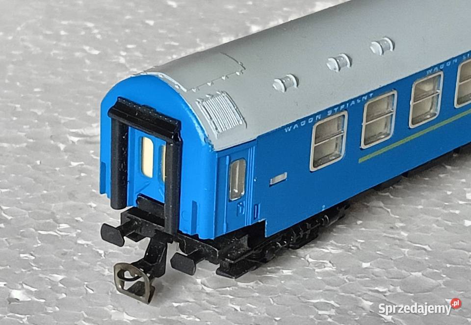 Wagon osobowy WARS PKP jasnoniebieski BTTB małopolskie Kraków