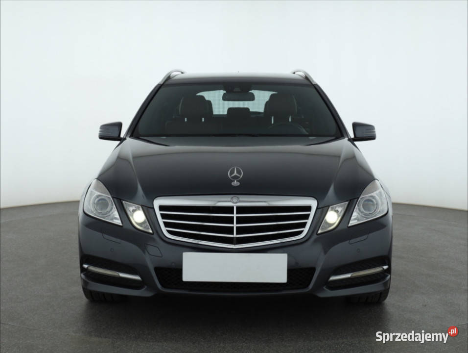 Mercedes E E 200 CDI radio