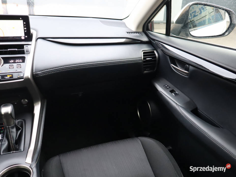 Lexus NX 300t 72625km śląskie Katowice