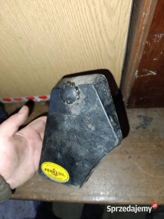 Boczek zakrywka plastikowa narzędziówka Romet Pozostałe