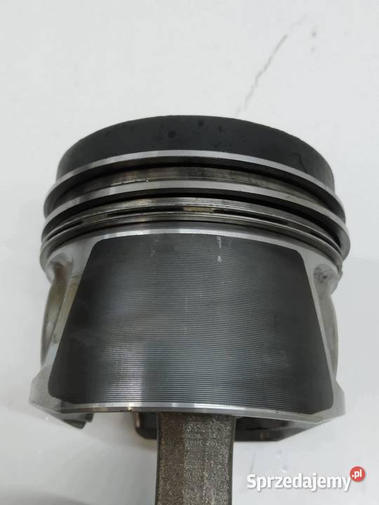 TŁOK KORBOWÓD 7901G 32R2 20 TDI Audi A4 IV