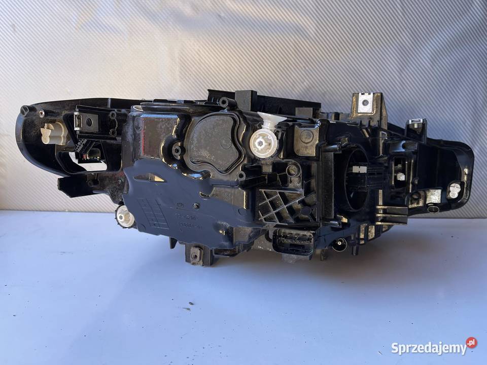 BMW F30 F31 LIFT LEWA LAMPA LED LCI Ostroróg