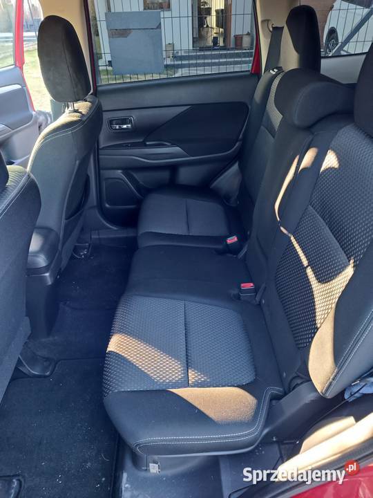 Mitsubishi Outlander 24 AWD 2018 Przypki sprzedam