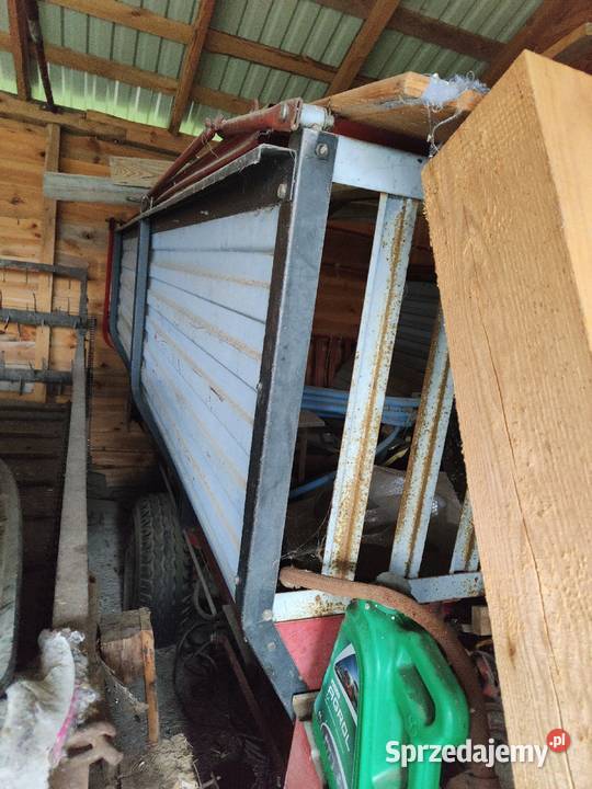 Przyczepa samozbierająca Kunów Huszcza