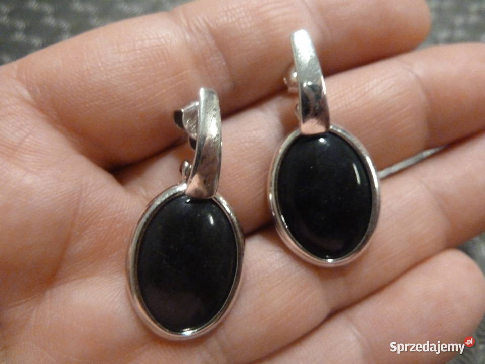 kolczyki srebrne z czarnym oczkiem Radom