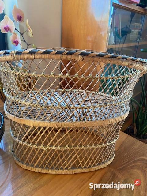 Duży pleciony kosz kwietnik dolnośląskie