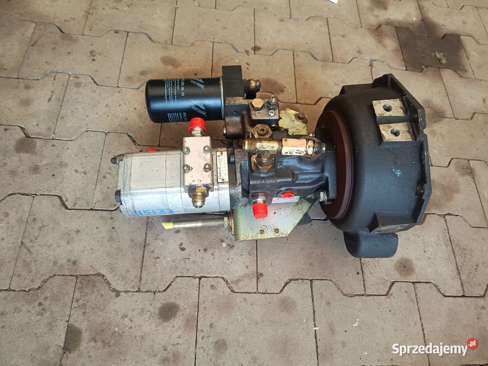 Skrzynia hydrauliczna 701818034 AVANT 520 Staszów