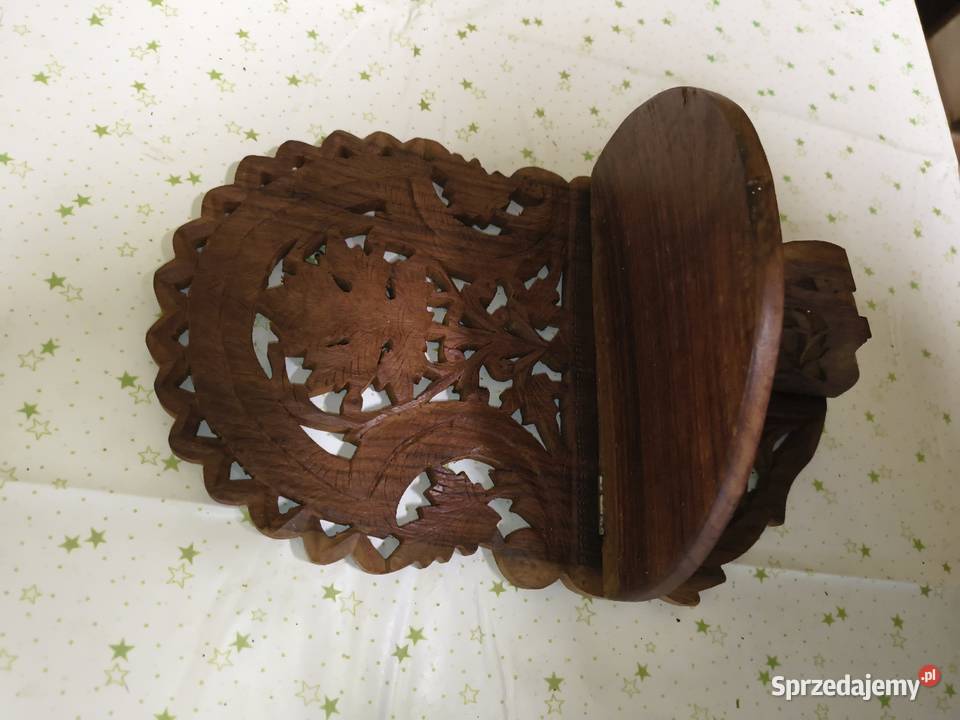 Drewniana rzeźbiona półeczka sprzedam