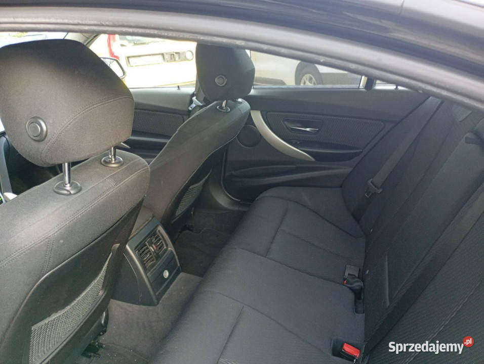 BMW 330 BMW 330D xDrive ładny stan 4x4 sedan F30 centralny zamek Chełm Śląski