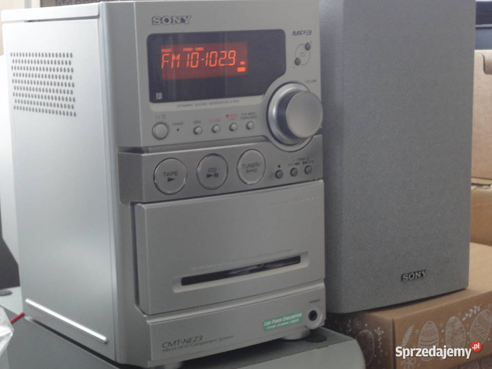 Mała wieża sony z pilotem