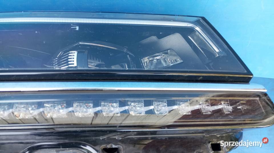 LAMPA REFLEKTOR PRAWY PRZÓD EU FULL LED VW Nowy Tomyśl
