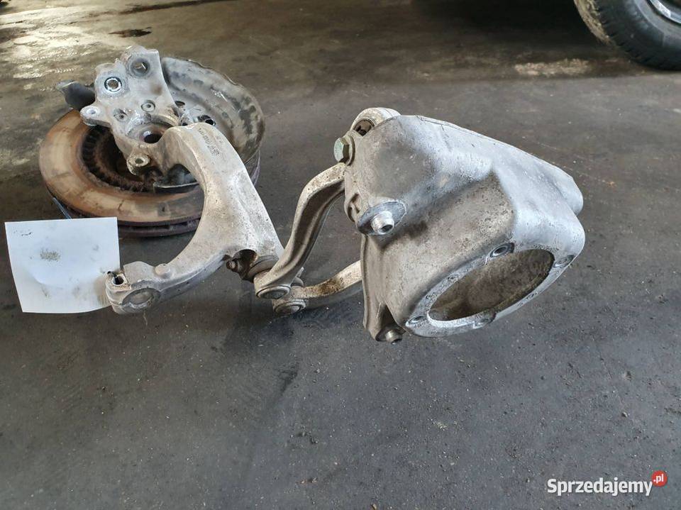 ZWROTNICA PRAWA PRZÓD AUDI A8 D3 4E0238G osobowe Pozostałe Lipno