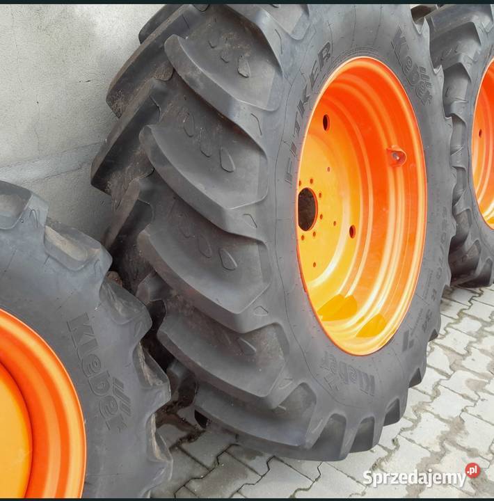 Koła rolnicze Kubota Kleber Fitker 36070 R 24 i Jastrzębiec