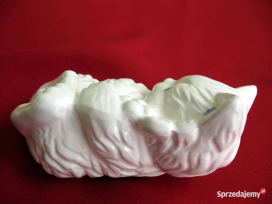 Kot młody kociak leżący porcelana 5 x 10 x 5 Siedlce