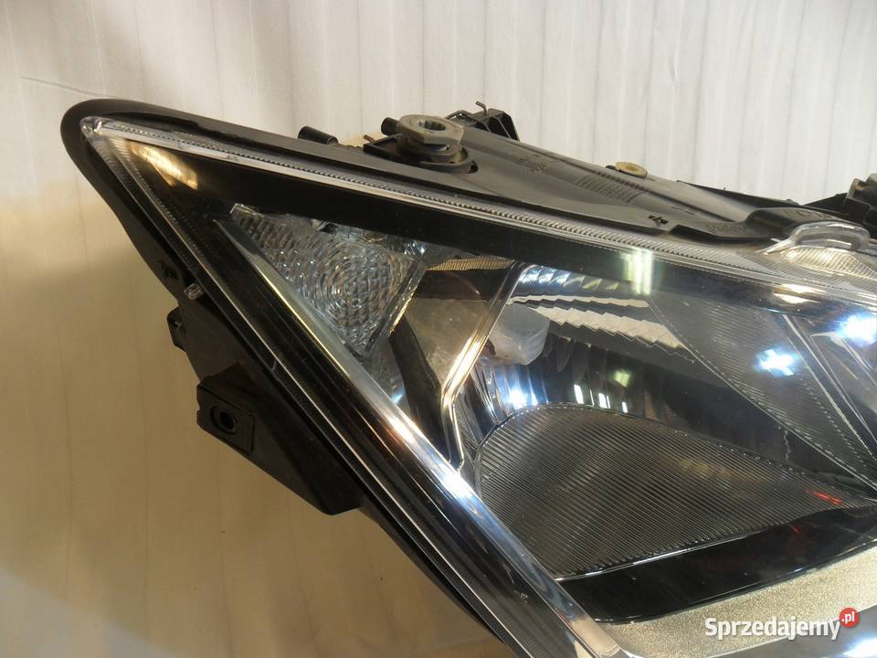 LAMPA PRAWY PRZÓD EU 5F1941006B SEAT LEON III 3 osobowe wielkopolskie Nowy Tomyśl