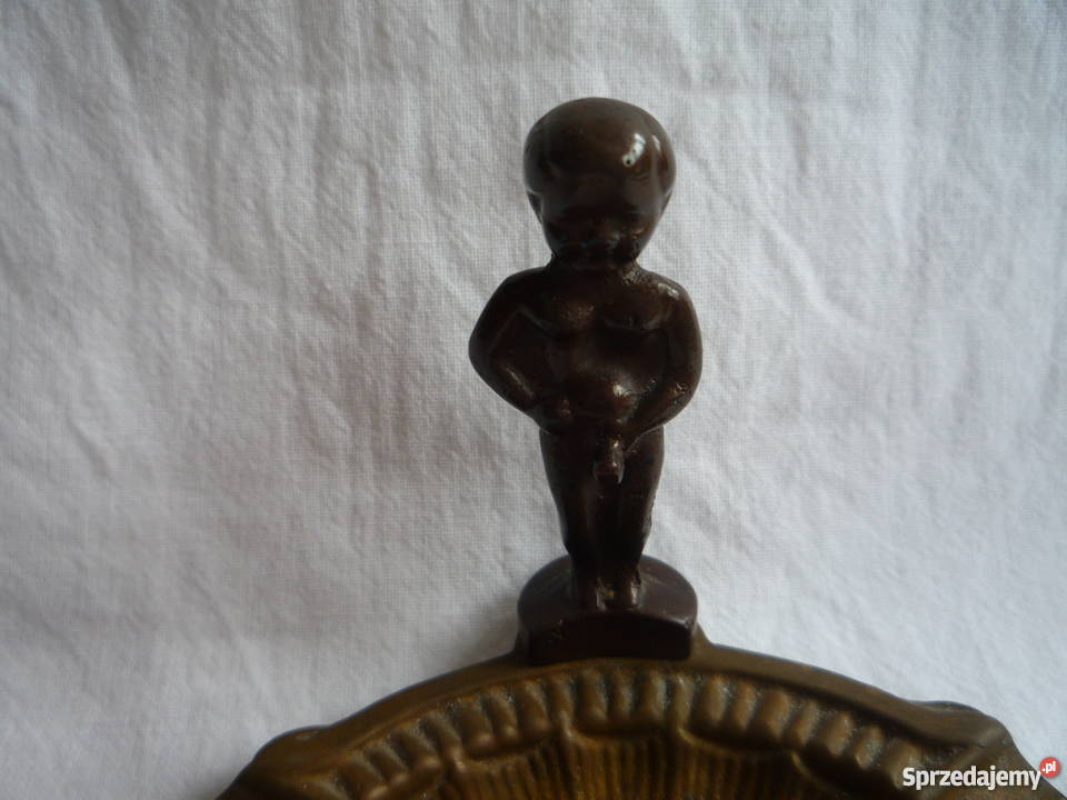 Antyk Popielniczka z Figurką Chłopca Wyjątkowa Szczecin