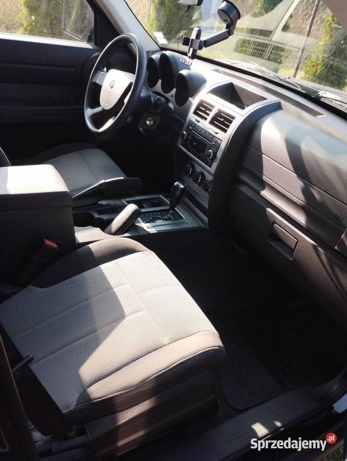 Dodge 4x4 Nitro 37 benzyna Lpg 4/5 sprzedam