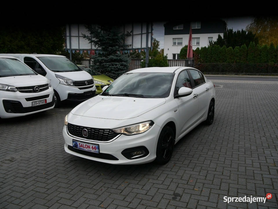 Fiat Tipo 14 zwykła benz 90 Stan b bezwypadkowy Częstochowa