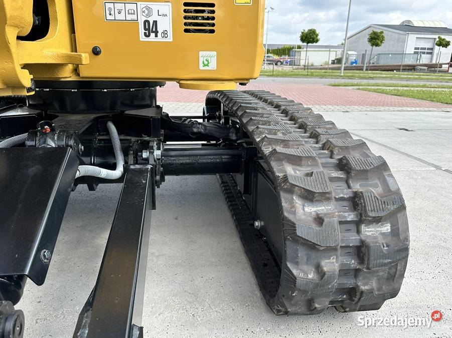 FABRYCZNIE NOWA MINIKOPARKA CATERPILLAR 3027 CR