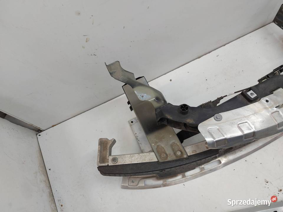 TESLA MODEL Y 2022r CHŁODNICE PAS PRZEDNI