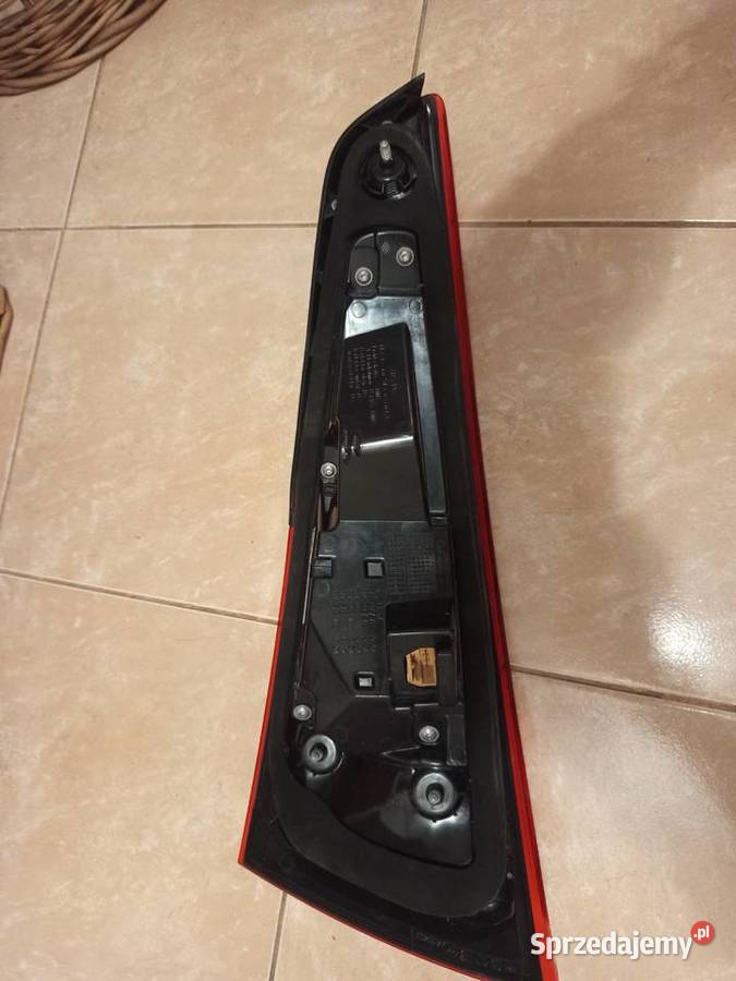 Lampa tylna lewa Audi q3 orginalna Lampy tylne Rzeszów