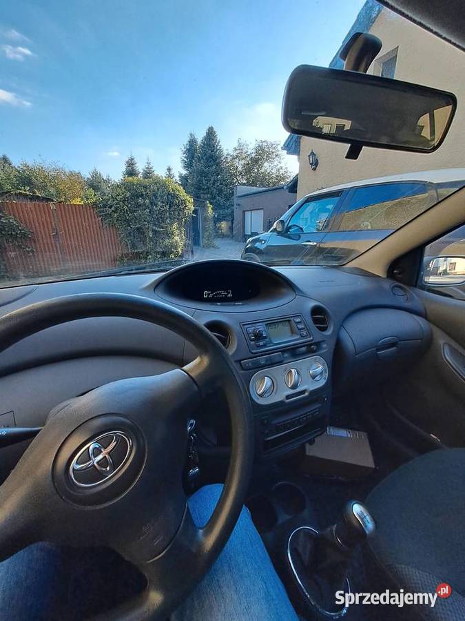 Toyota Yaris 2003 benzyna polski salon