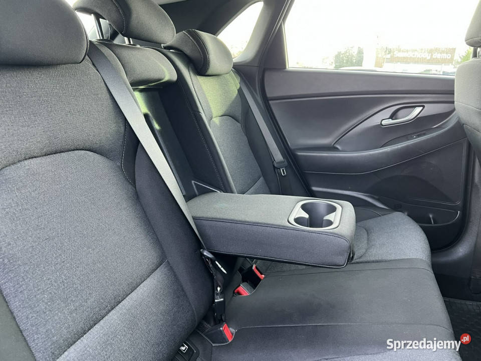 Hyundai i30 15DPI 110 Smart Pakiet Zimowy Salon Piotrków Trybunalski sprzedam