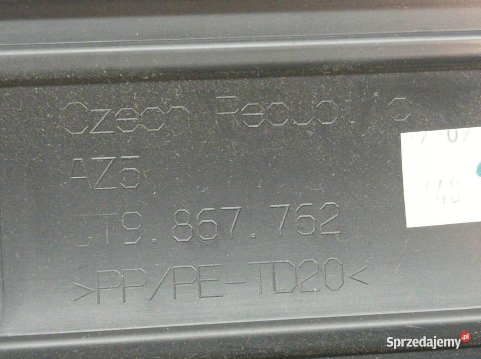 OSŁONA MOCOWANIE ROLETY KOMBI LEWA PRAWA 3T Rok produkcji 2011