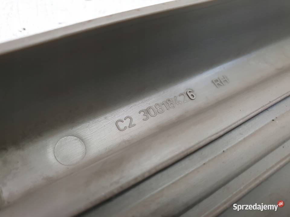 Volvo S40 V40 lift PRAWA NAKŁADKA PROGOWA Listwa osobowe Listwy i nakładki Rudka