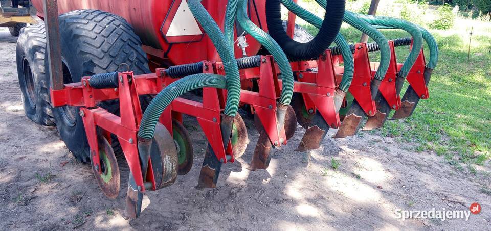 Beczkowóz zalewowy z aplikatorem nieuszkodzony Szołtany sprzedam