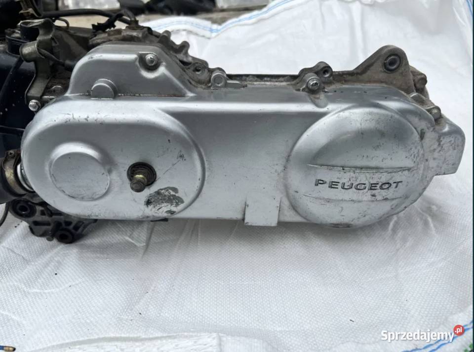 Pokrywa dekiel silnika Peugeot Kisbee 50 Ostrzeszów