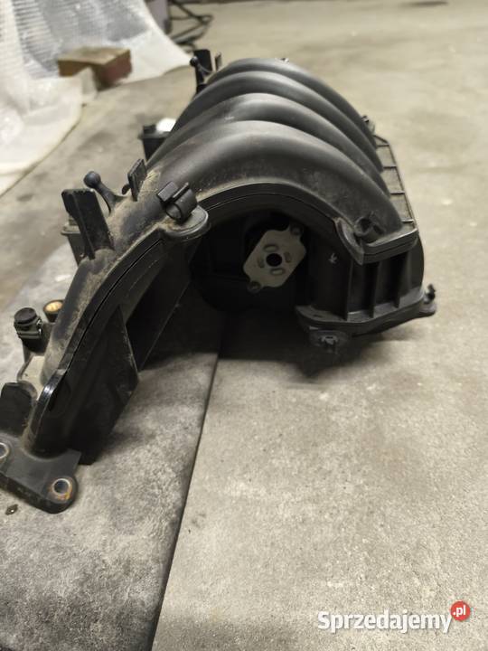 Kolektor ssący Citroen C4 Picasso C8 Peugeot 307 Kolektory ssące Dębica sprzedam