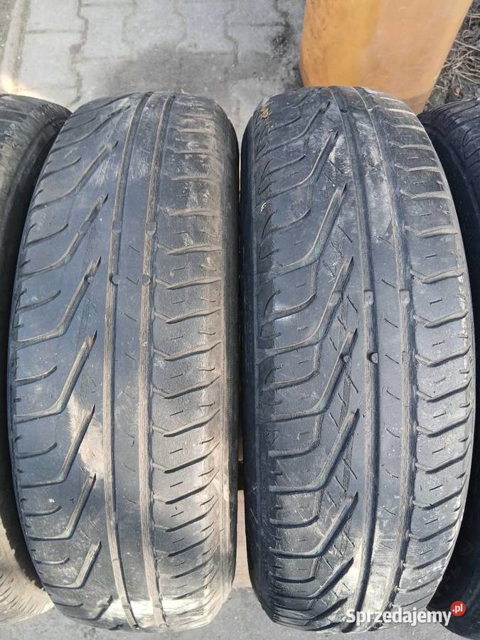 Opony letnie 1558013 Uniroyal 13cale Samochodowe łódzkie