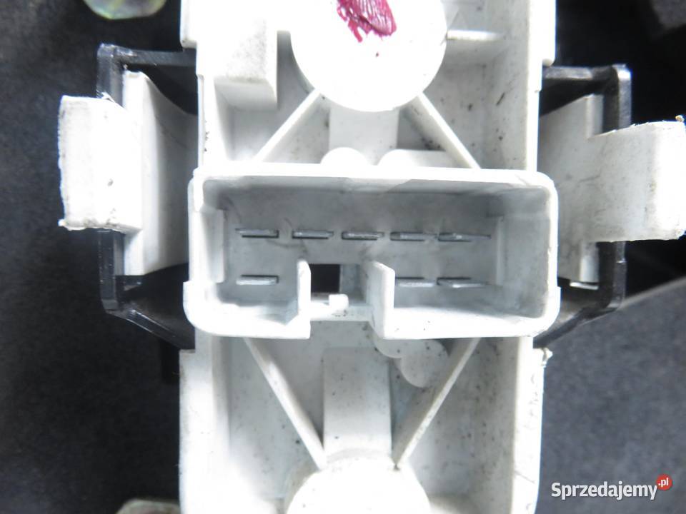 LAMPA PRAWA TYLNA VOLVO V40 I Kombi małopolskie