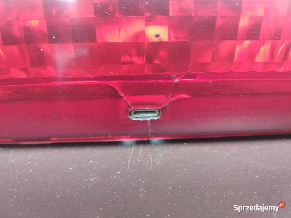 Peugeot 307 SW kombi trzecia lampa stop w klapę Światła stop łódzkie Sieradz