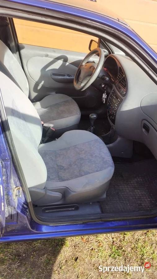 Ford fiesta 12 benzyna klima na dojazdy granatowy świętokrzyskie Oleszno