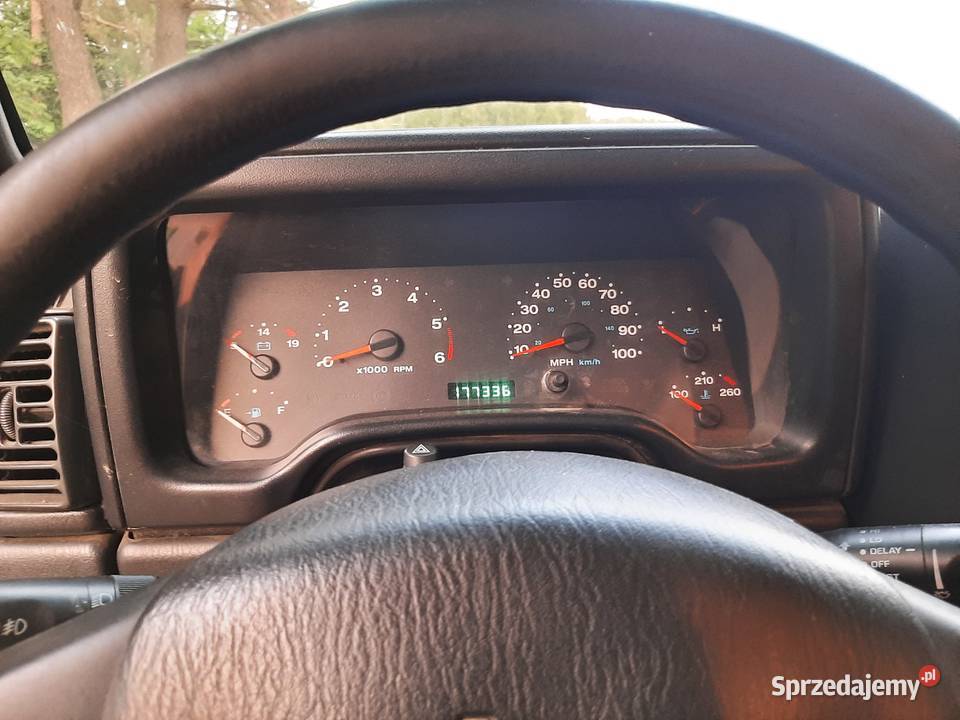 Jeep Wrangler LJ 2006 40 benzyna TJ lift Mopar manualna Ełk