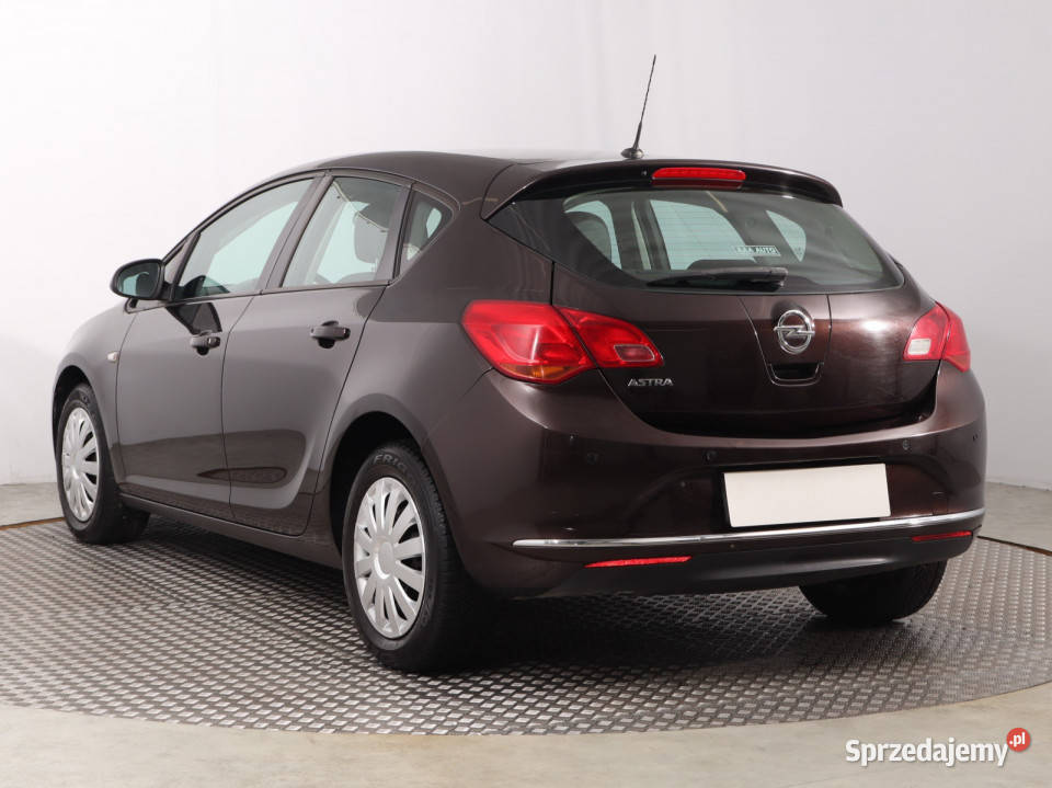 Opel Astra 16 16V Rok produkcji 2014 Katowice
