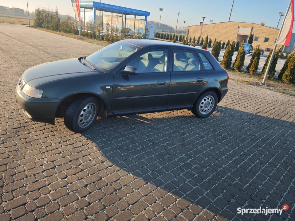 Audi A3 16 102 5drzwiowa Uniejów sprzedam