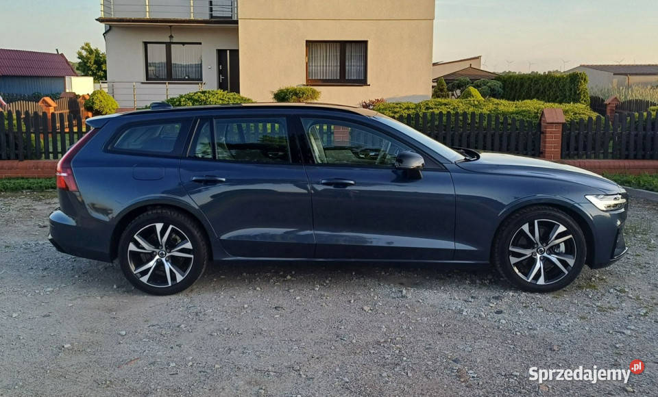 Volvo V60 Mild Hybrid Przebieg 12500 II 2018 Suchorzew