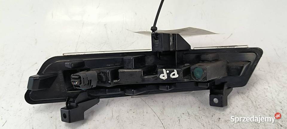 HALOGEN PRAWY RENAULT CLIO IV 266007864R Pozostałe Lipno