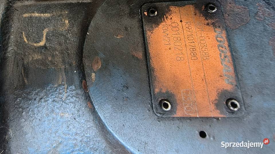 Skrzynia Pompa Jazdy BOBCAT Doosan 401 00358B